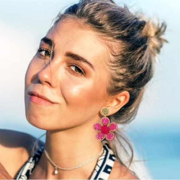 Gorgeous Flower Beaded Earrings - Picture 3 of 4